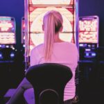 How to Play Slot Machines Online